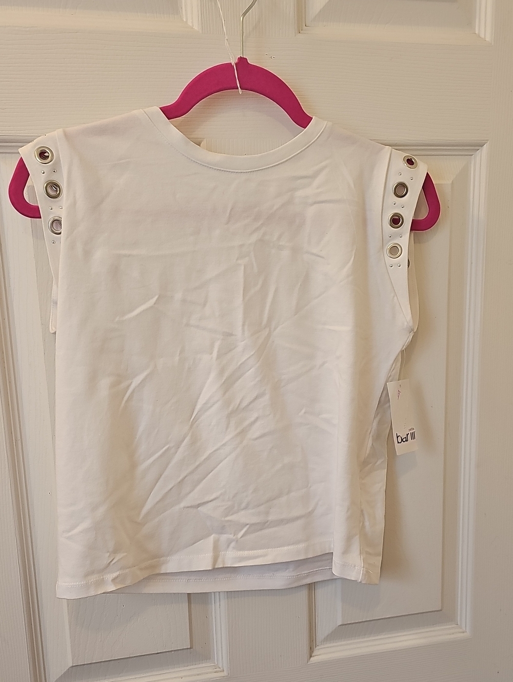 Bar III White Short Sleeve Tee with Silver Grommet Details
